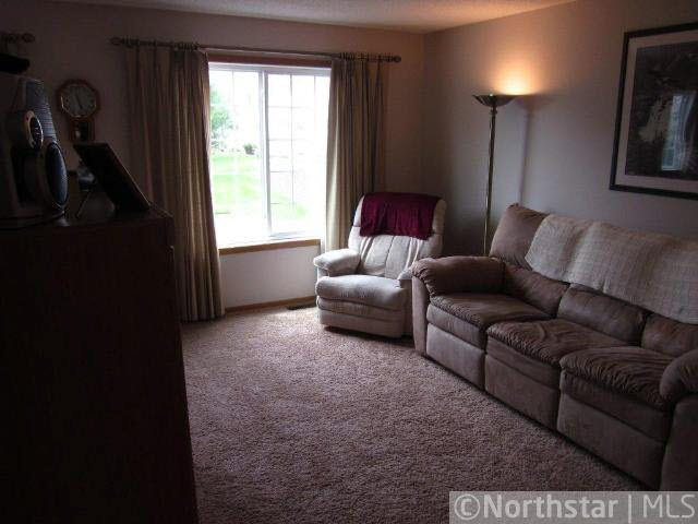 15571 Flight Way, Unit 1557 Apple Valley, MN 55124 - Photo 9 of 10