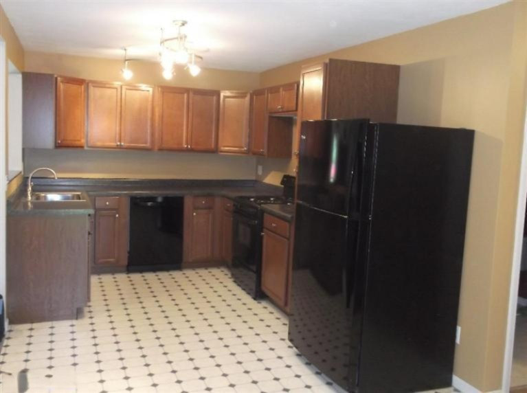 304 Dodge Street Decatur, MI 49045 - Photo 5 of 19 Additional Photo