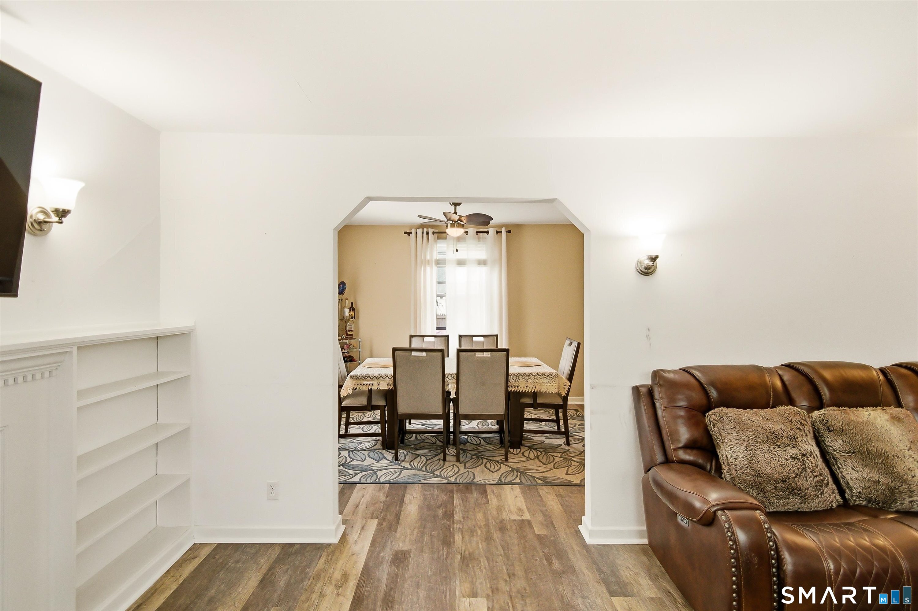 506 Lighthouse Road New Haven, CT 06512 - Photo 9 of 40