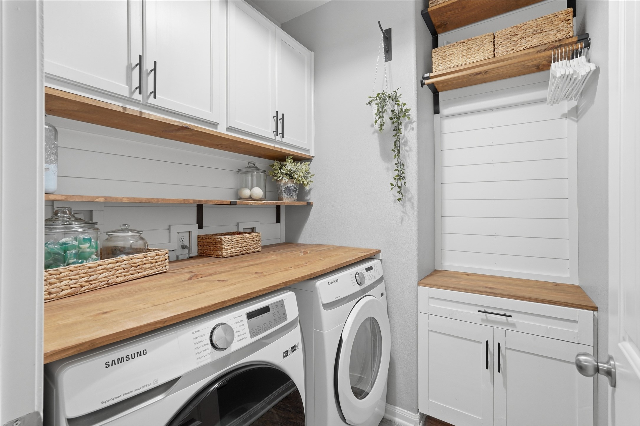 3579 Korina Way Conroe, TX 77306 - Photo 18 of 20 a utility room with dryer and washer