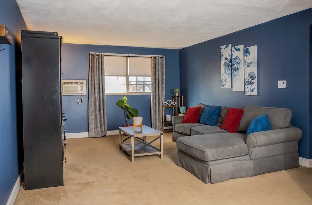 1 Walker Road, Unit 1 North Andover, MA 01845 - Photo 4 of 17 a living room with furniture and a window