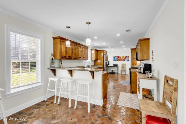 $2,375 | 4115 8th Street, Gulfport, MS 39501