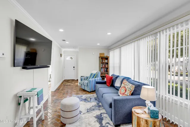 $2,400 | 4115 8th Street, Gulfport, MS 39501