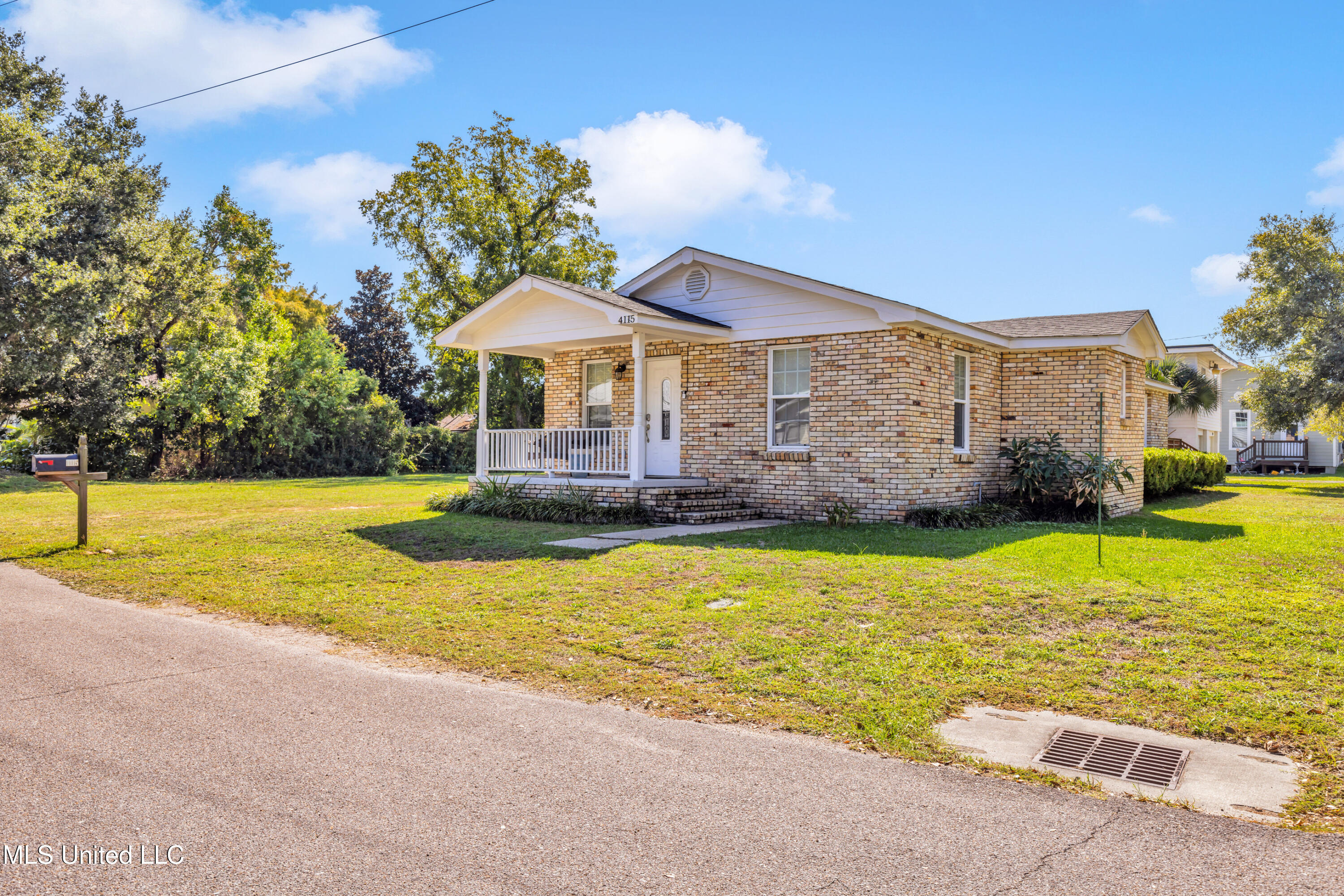 4115 8th Street Gulfport, MS 39501 - Photo 3 of 30 4115EigthSt-2