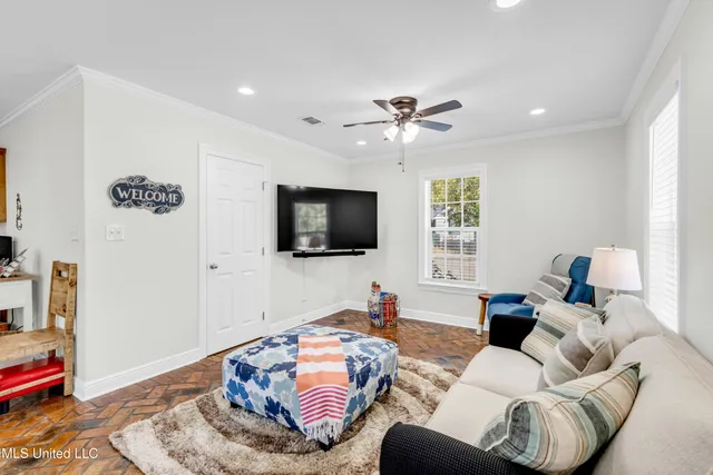 $2,400 | 4115 8th Street, Gulfport, MS 39501