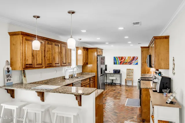 $2,400 | 4115 8th Street, Gulfport, MS 39501