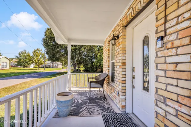 $2,400 | 4115 8th Street, Gulfport, MS 39501