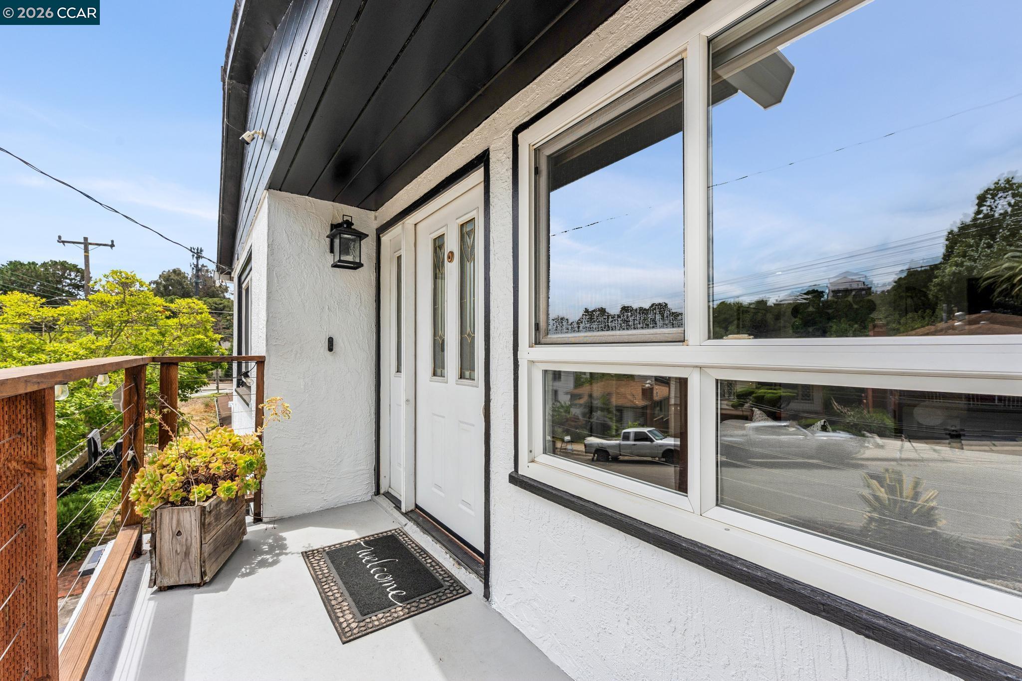 4037 Rusting Avenue Oakland, CA 94605 - Photo 8 of 35