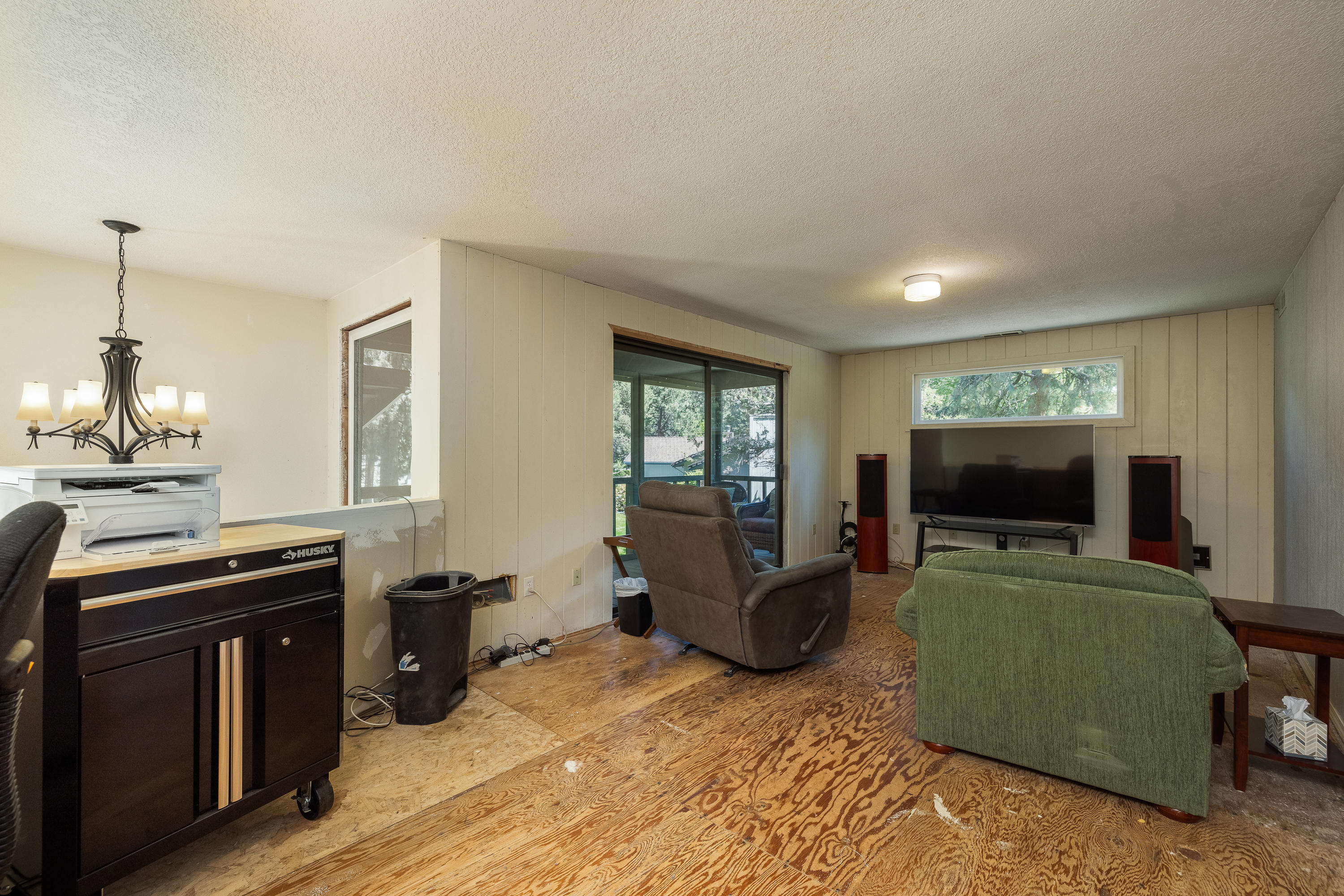 20415 Whistle Punk Road Bend, OR 97702 - Photo 29 of 36 Upstairs Loft