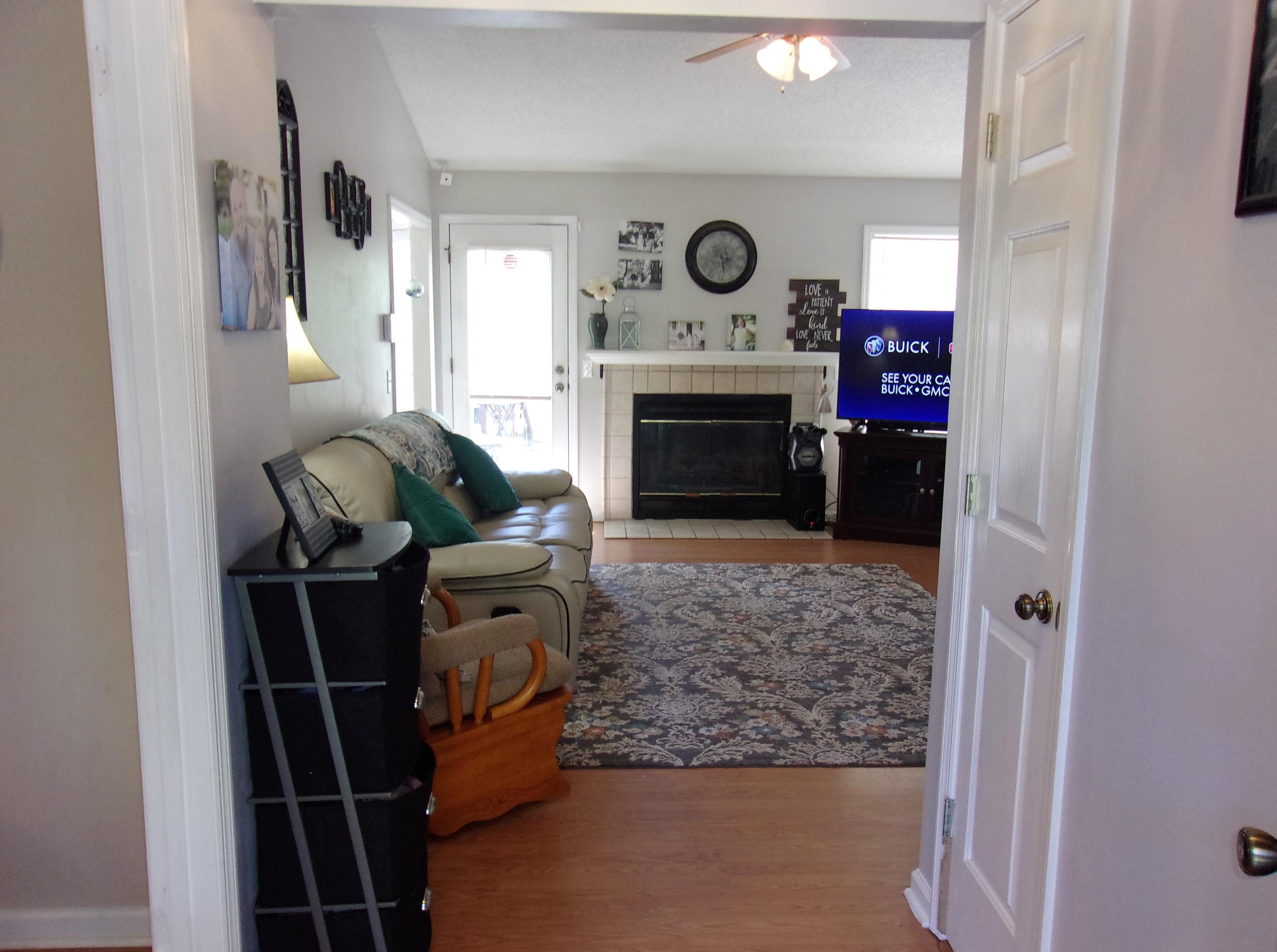 780 McIntosh Road Carthage, NC 28327 - Photo 5 of 23 100_1811