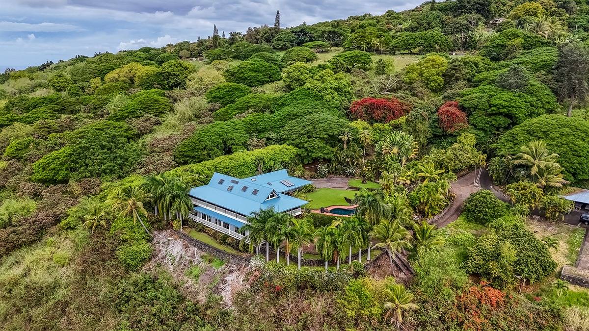 82-6021 Napoopoo Road Captain Cook, HI 96704 - Photo 3 of 30 Gallery Image 3