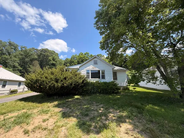 $75,000 | 25 Doe Valley Trail, Hot Springs, VA 24445