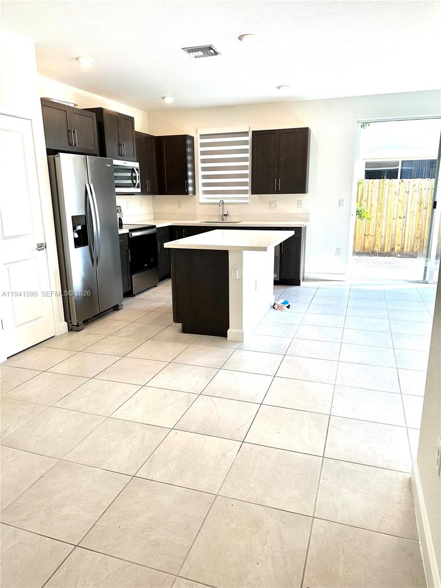 2418 Southeast 10th Street Homestead, FL 33035 - Photo 5 of 18