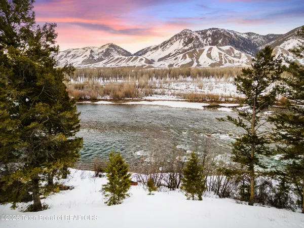 $9,500,000 | 1225 Munger Mountain Road, Jackson, WY 83001
