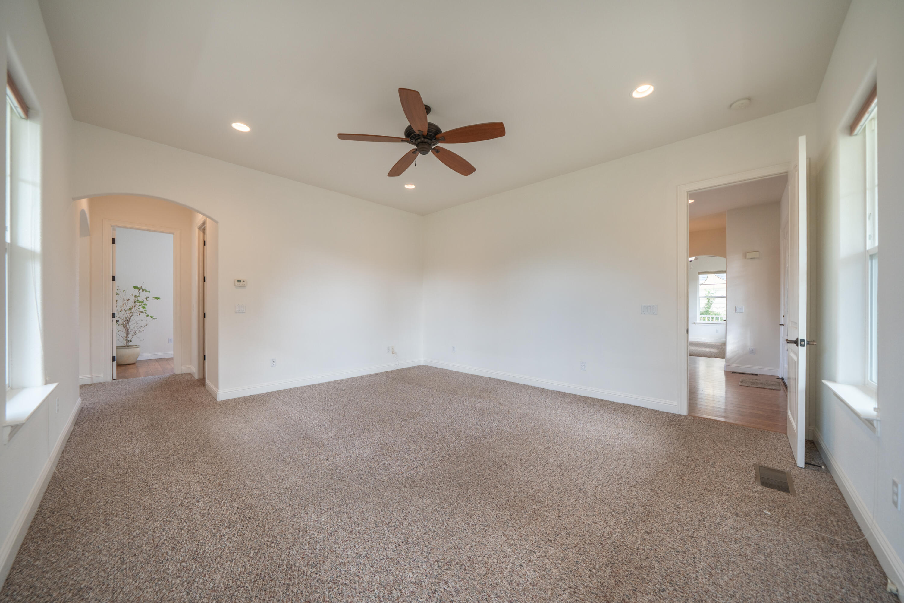 8180 Whispering Oaks Road Redding, CA 96002 - Photo 37 of 100 MAIN BEDROOM UPSTAIRS