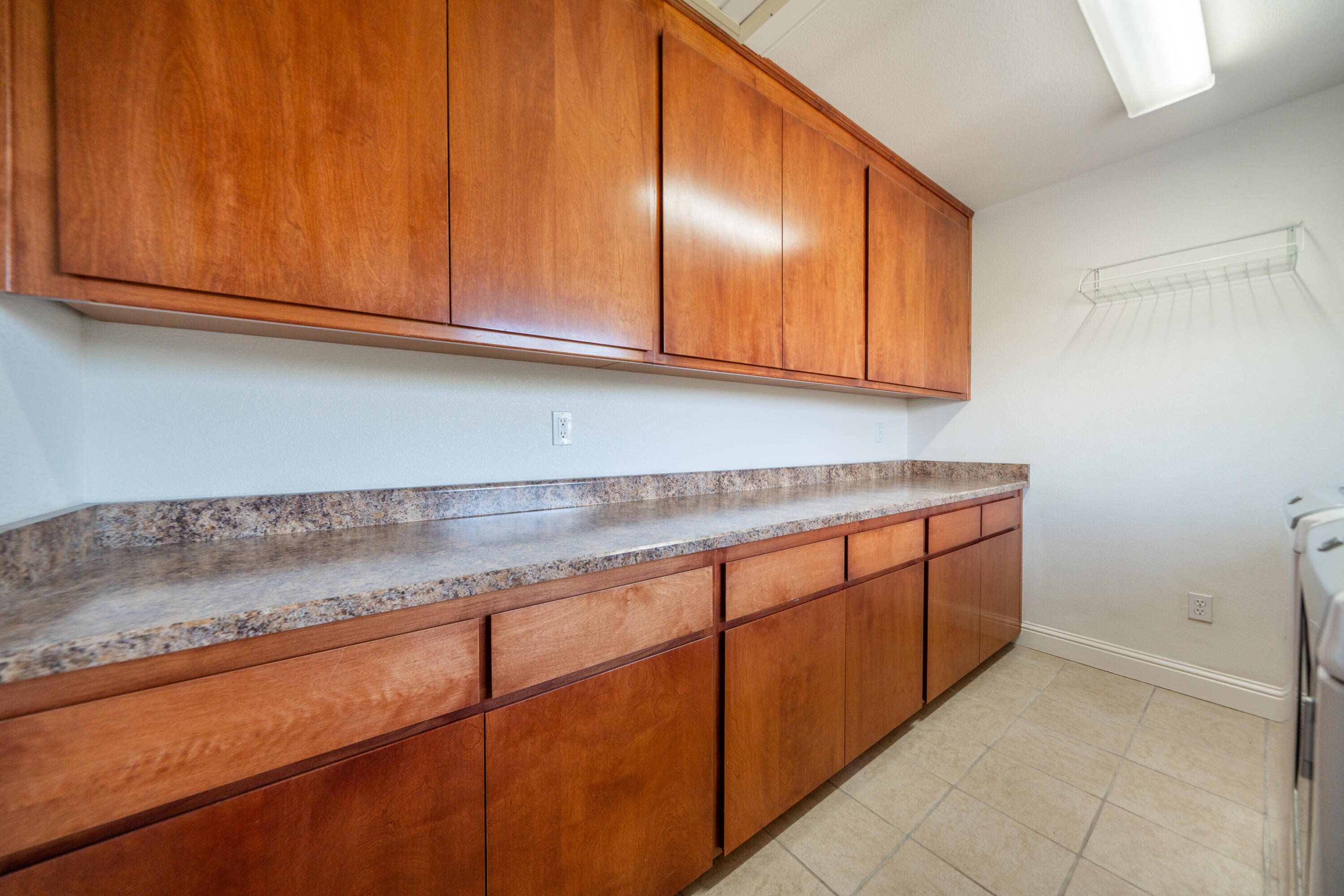 8180 Whispering Oaks Road Redding, CA 96002 - Photo 49 of 100 STORAGE AND FOLDING COUNTER