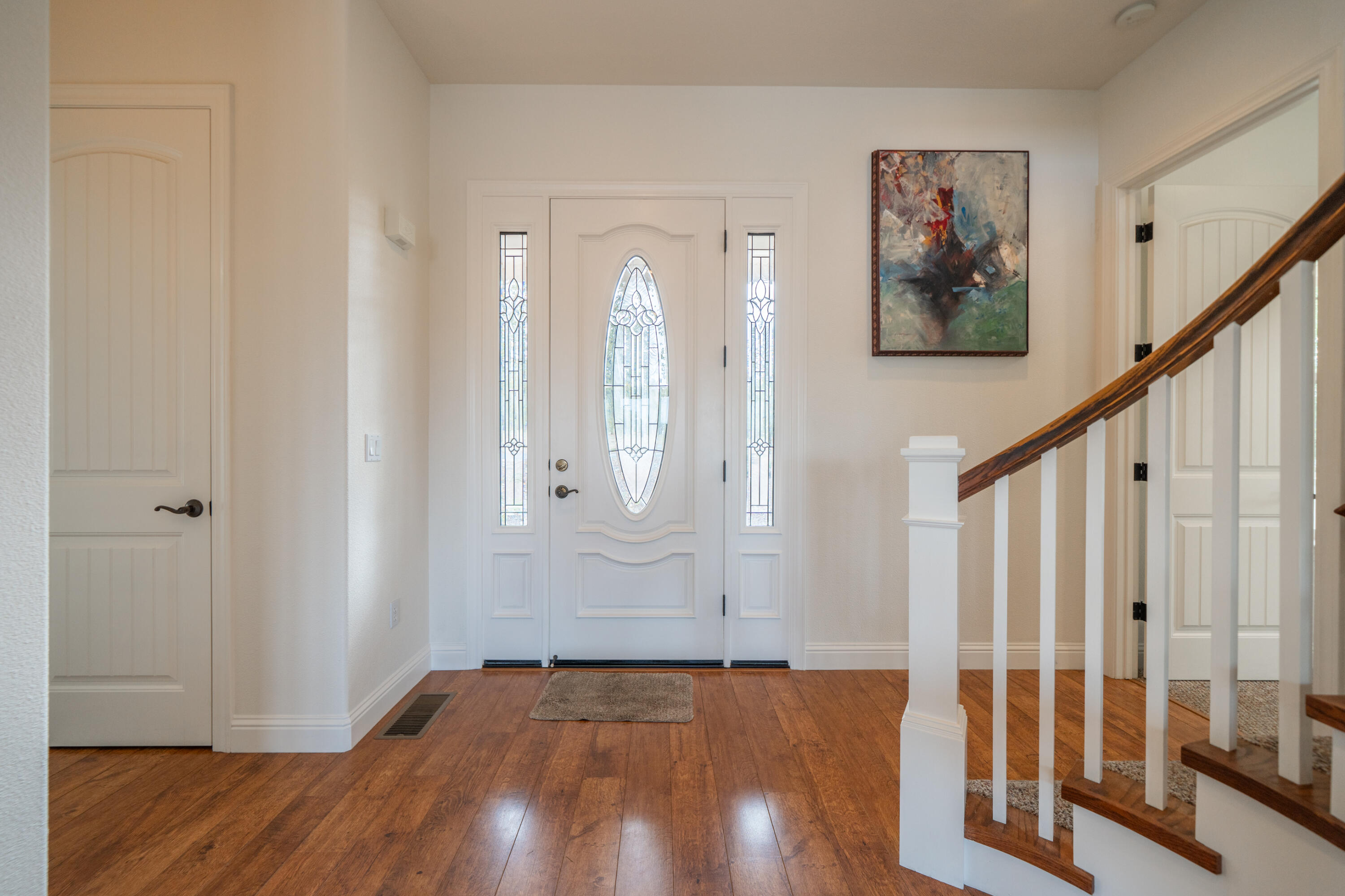 8180 Whispering Oaks Road Redding, CA 96002 - Photo 8 of 100 LAMINATE FLOORS