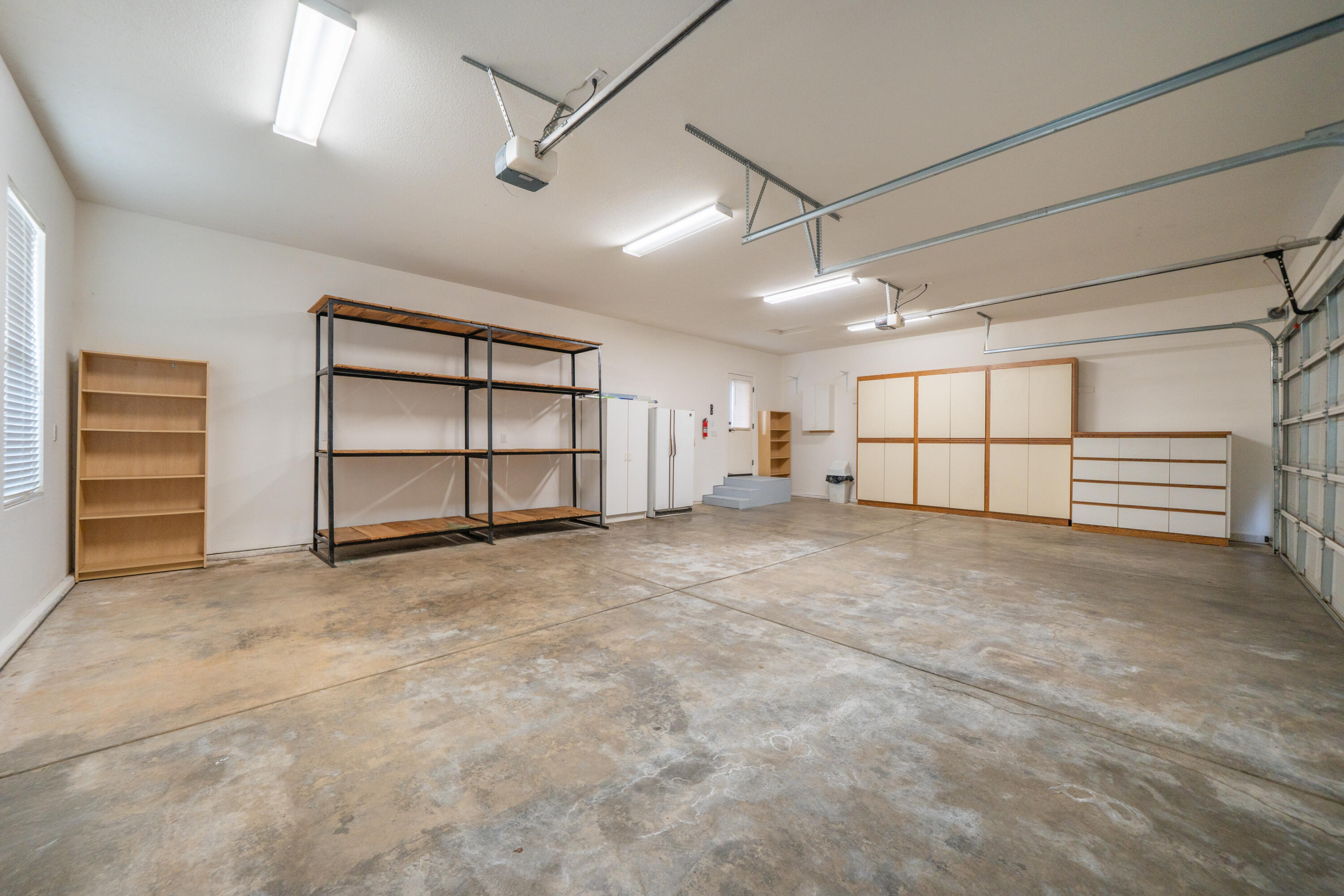 8180 Whispering Oaks Road Redding, CA 96002 - Photo 92 of 100 STORAHE SHELVES