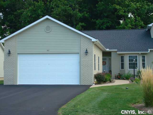 307 Plum Ridge Fayetteville, NY 13066 - Photo 1 of 1 Exterior Front