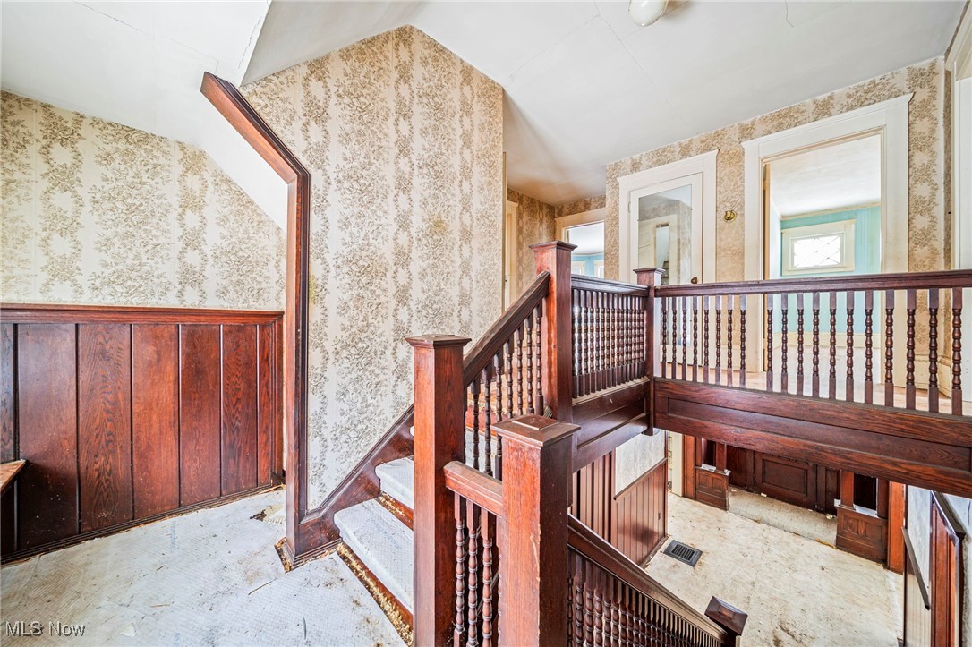 1830 Wilton Road Cleveland, OH 44118 - Photo 23 of 49 Gallery Image 23