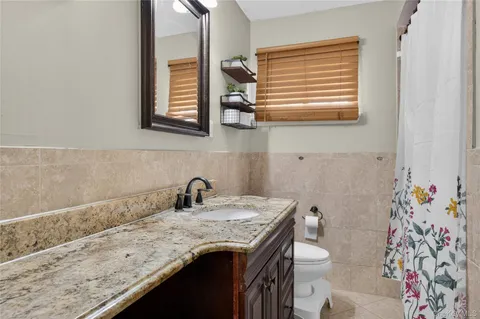 $949,000 | 463 Louis Avenue, Floral Park, NY 11001
