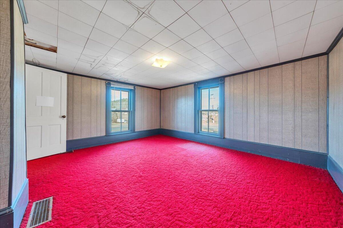 5402 Roanoke Road Troutville, VA 24175 - Photo 30 of 54 a view of empty room with window