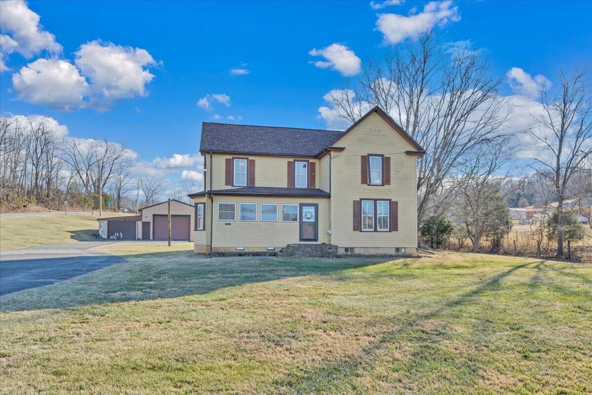 5402 Roanoke Road Troutville, VA 24175 - Photo 38 of 54 a house view with a garden space