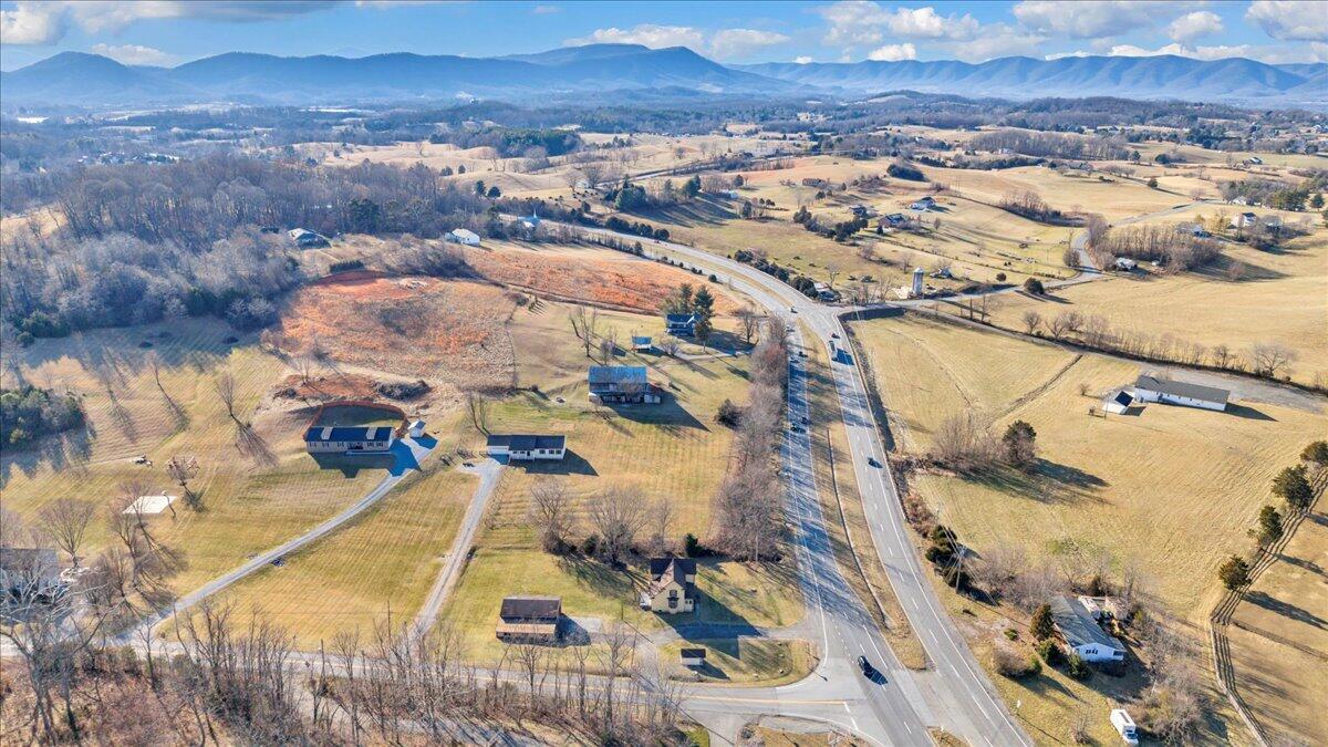 5402 Roanoke Road Troutville, VA 24175 - Photo 46 of 54 a view of a city