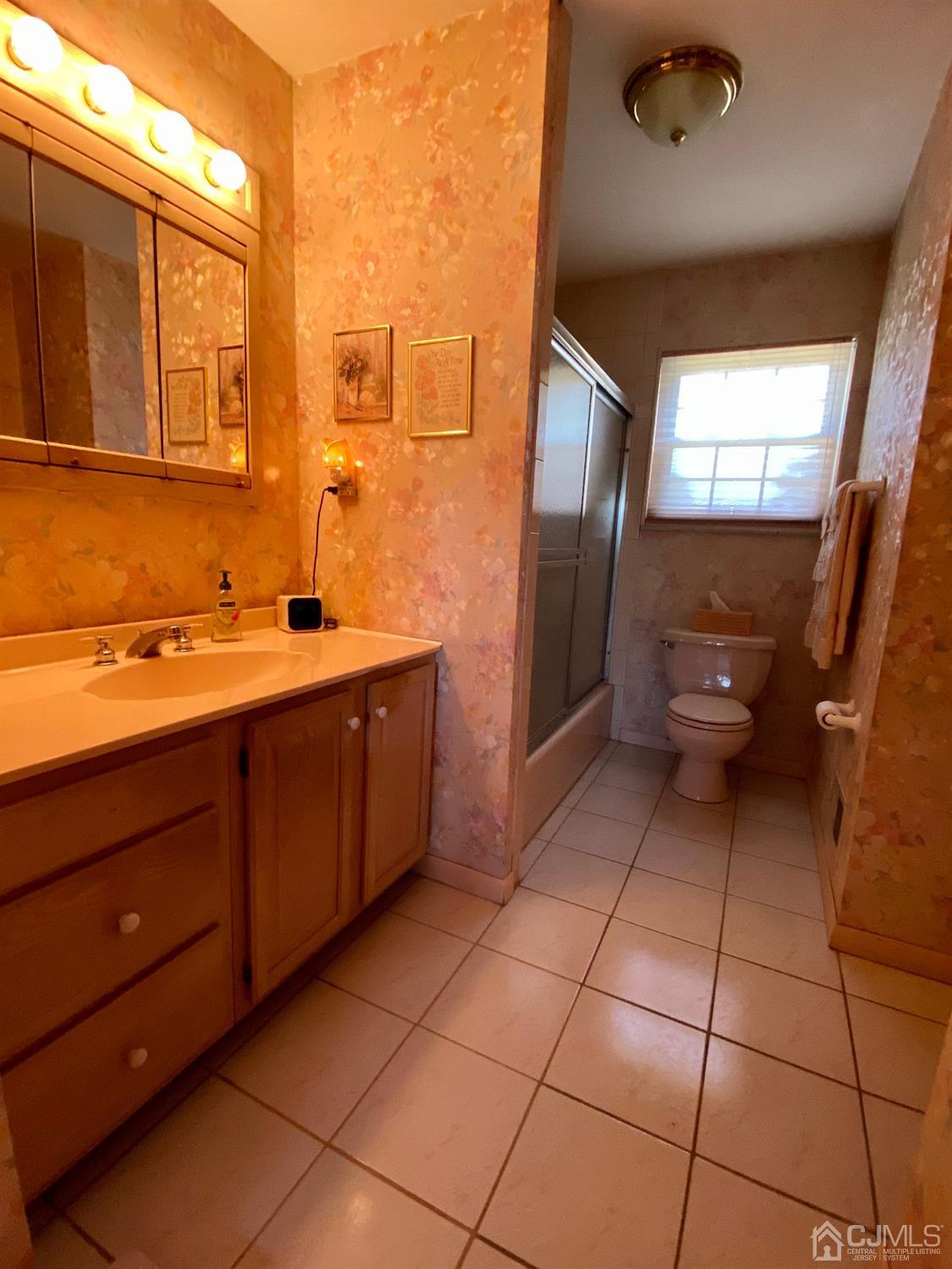 5 Snowden Road East Brunswick, NJ 08816 - Photo 17 of 37 Gallery Image 17