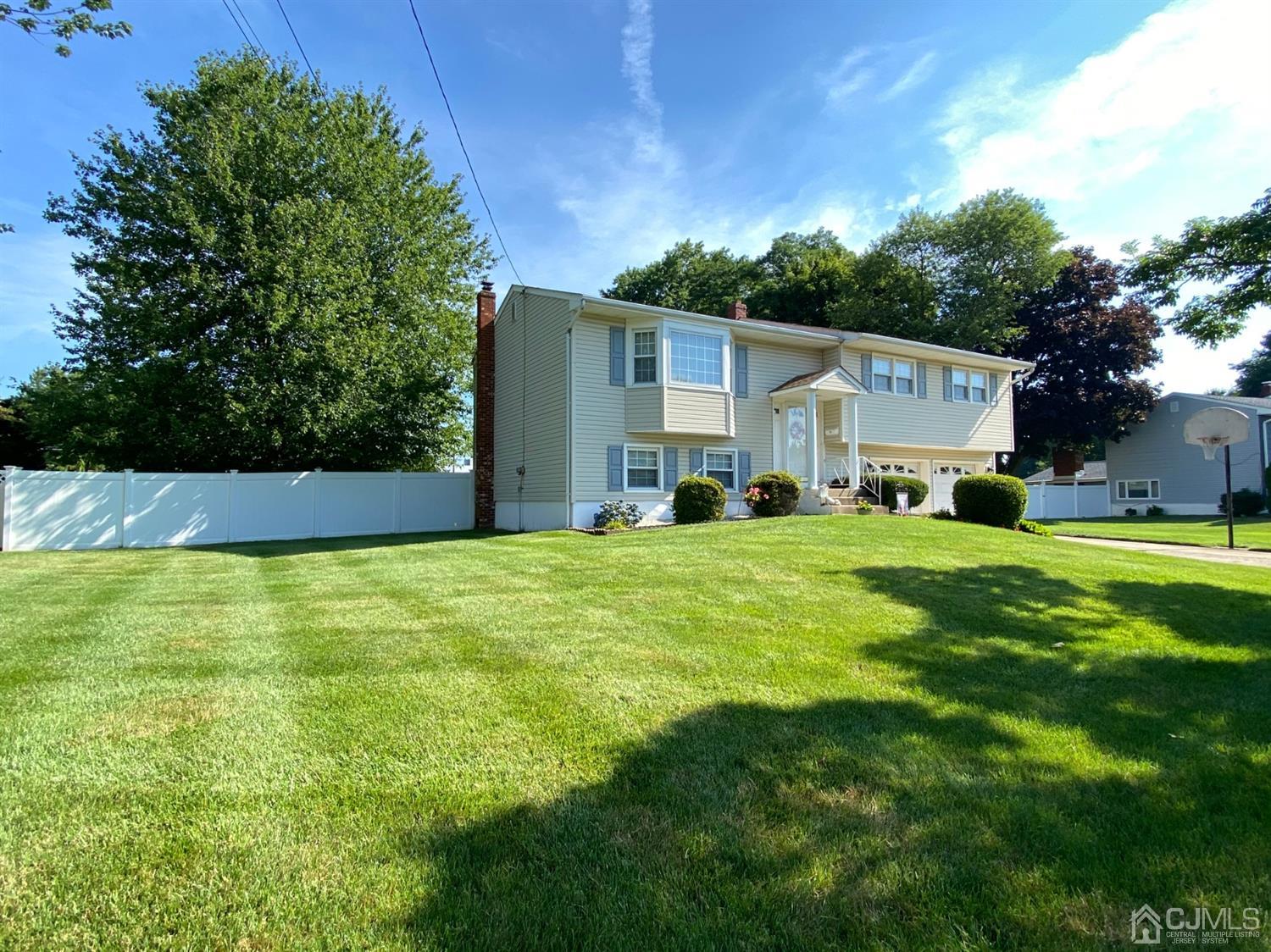 5 Snowden Road East Brunswick, NJ 08816 - Photo 3 of 37 Gallery Image 3