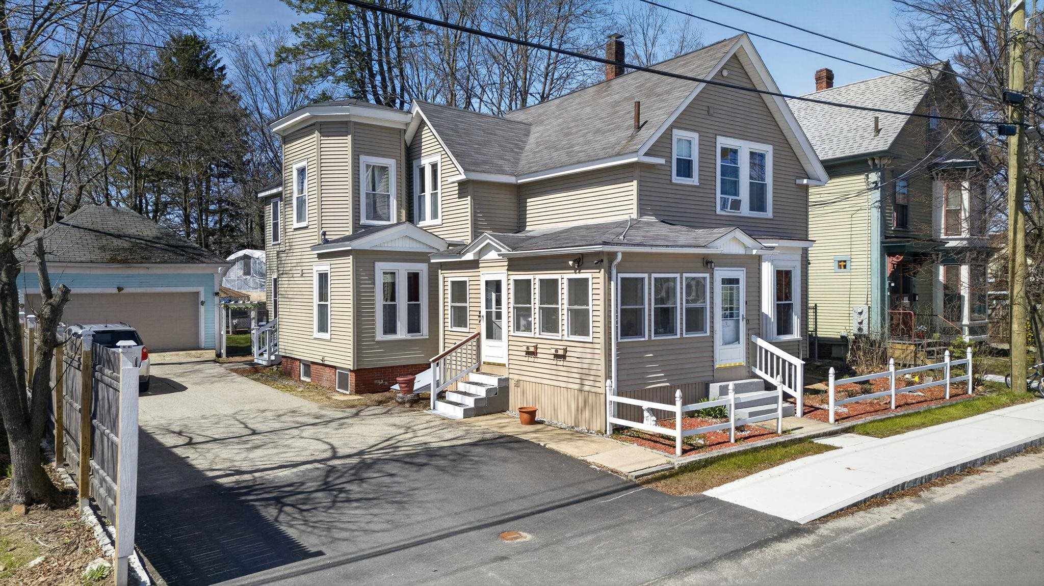 17 Academy Street Rochester, NH 03867 - Photo 1 of 38