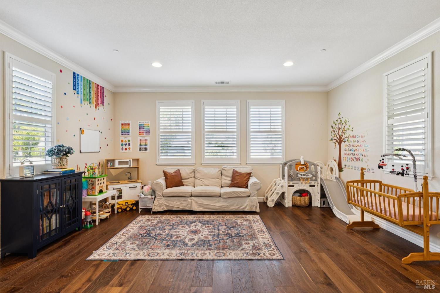 1627 Hill Road Novato, CA 94947 - Photo 19 of 38 Gallery Image 19