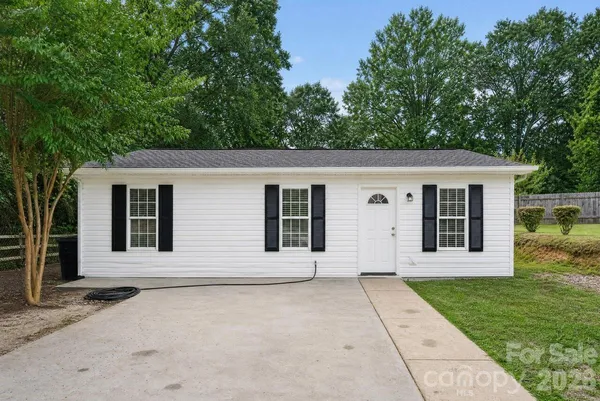 $215,000 | 407 South Trenton Street, Gastonia, NC 28052
