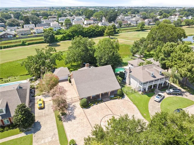 $530,000 | 105 Chateau Latour Drive, Kenner, LA 70065