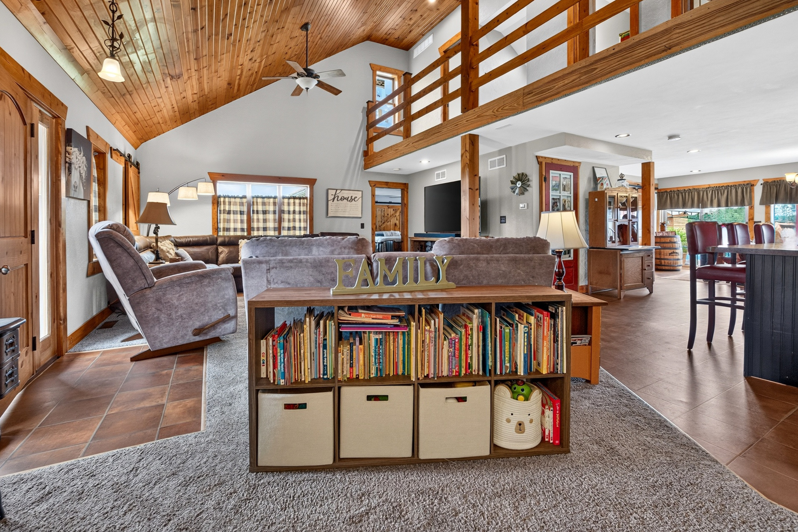 13301 Tango Road Bloomington, IL 61705 - Photo 5 of 74