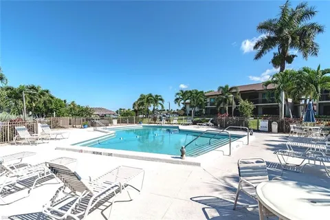 $539,900 | 507 Seaview Court, Unit Q1, Marco Island, FL 34145