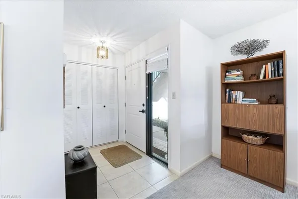 $539,900 | 507 Seaview Court, Unit Q1, Marco Island, FL 34145