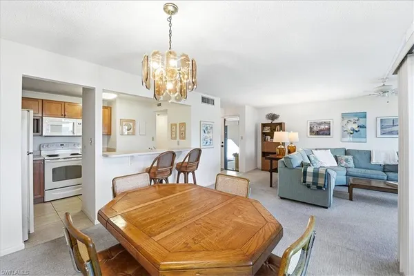 $539,900 | 507 Seaview Court, Unit Q1, Marco Island, FL 34145