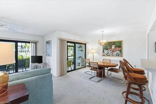 $539,900 | 507 Seaview Court, Unit Q1, Marco Island, FL 34145