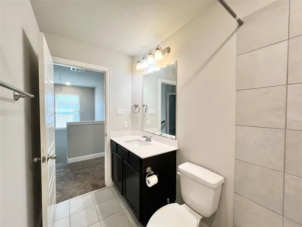 $1,900 | 5000-5002 Villas Drive, Sanger, TX 76266