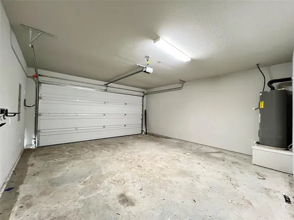 $1,900 | 5000-5002 Villas Drive, Sanger, TX 76266