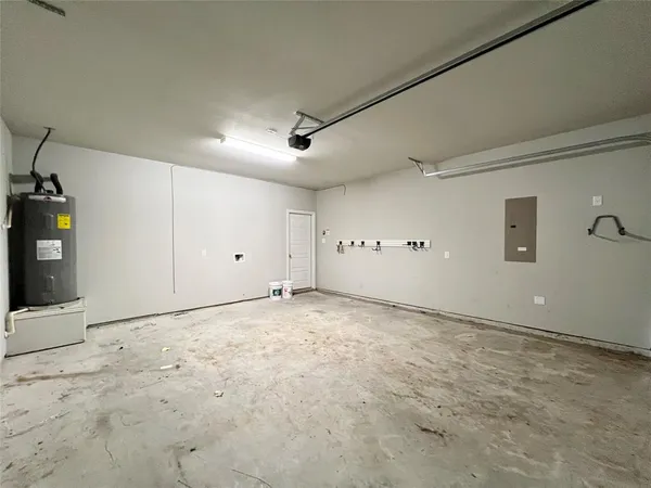 $1,900 | 5000-5002 Villas Drive, Sanger, TX 76266