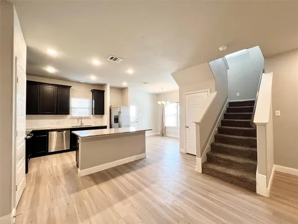 $1,900 | 5000-5002 Villas Drive, Sanger, TX 76266