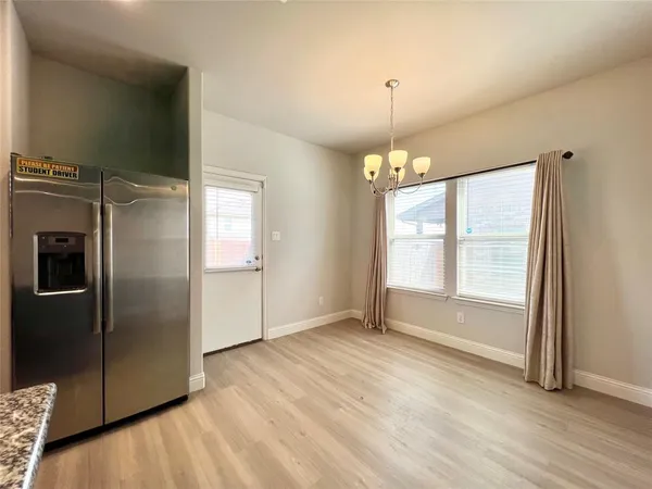 $1,900 | 5000-5002 Villas Drive, Sanger, TX 76266