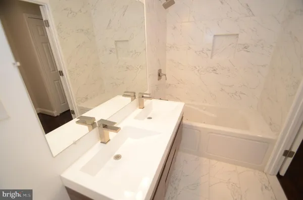 $3,700 | 5200 Kings Park Drive, Springfield, VA 22151