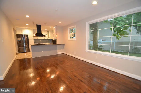 $3,700 | 5200 Kings Park Drive, Springfield, VA 22151