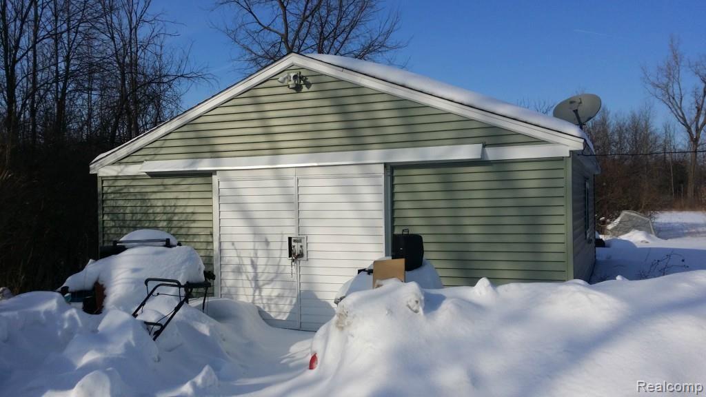 7708 Bryce Road Avoca, MI 48006 - Photo 3 of 4 Bryce Garage.jpg