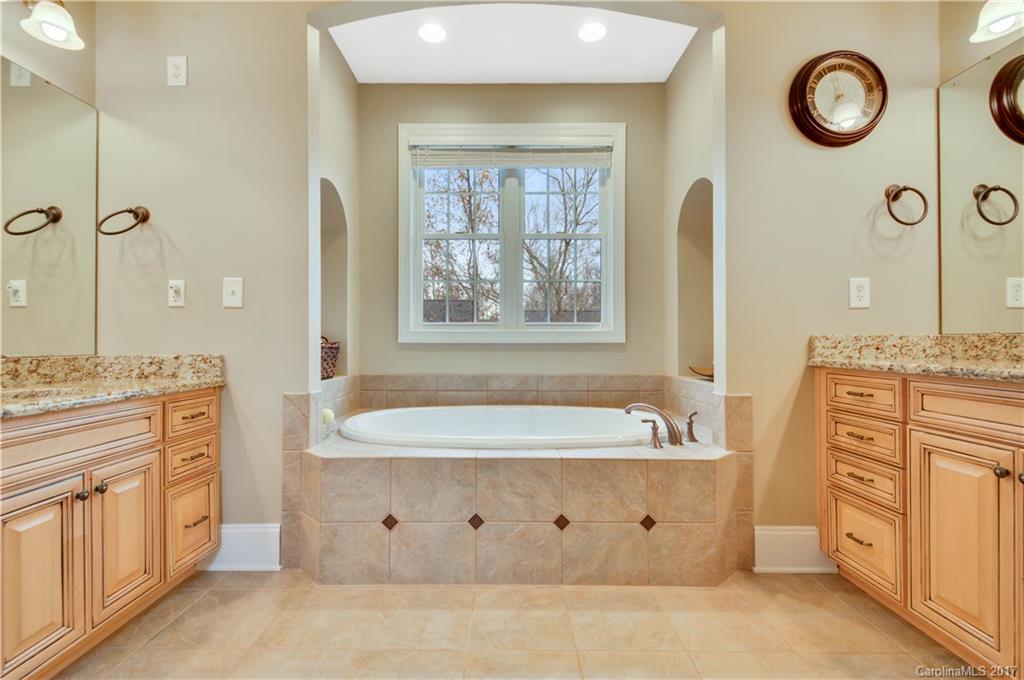 232 Evening Shadow Road Lake Wylie, SC 29710 - Photo 13 of 21 Gallery Image 13
