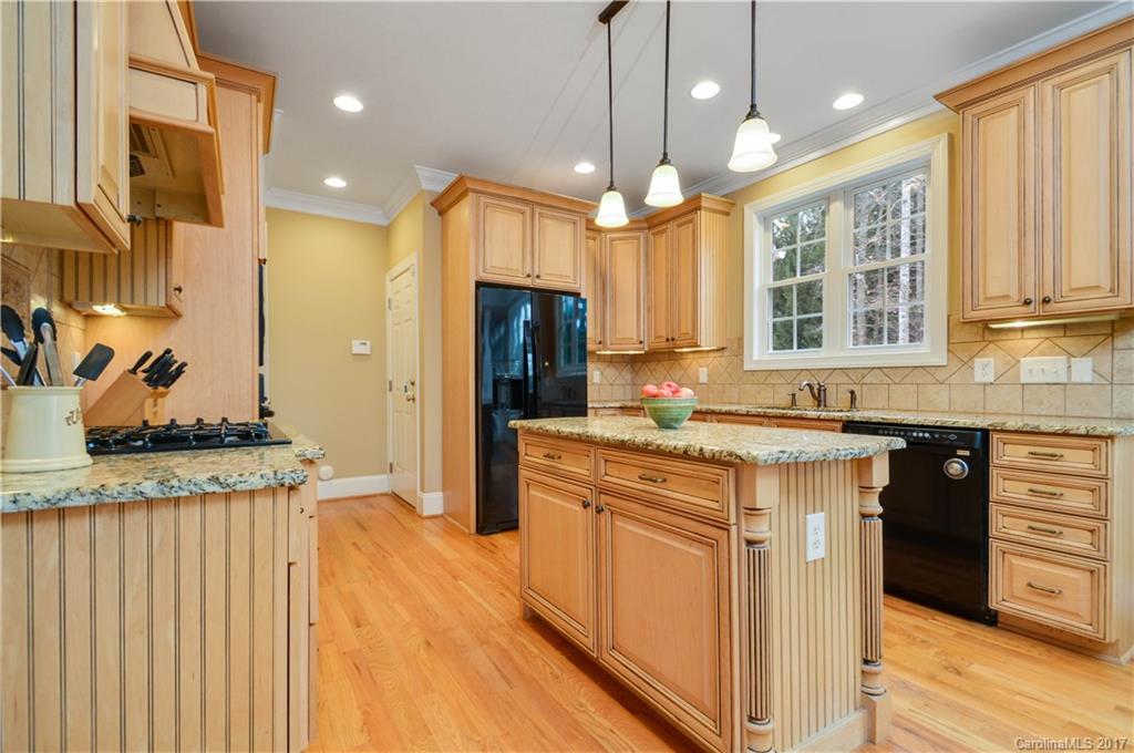 232 Evening Shadow Road Lake Wylie, SC 29710 - Photo 8 of 21 Gallery Image 8
