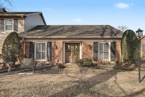 $425,000 | 215 Plantation Court, Nashville, TN 37221
